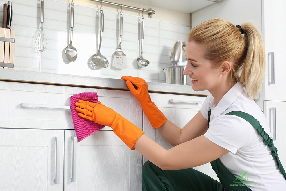 Tủ nhà bếp là một trong những thứ nên vệ sinh sạch sẽ trước Tết