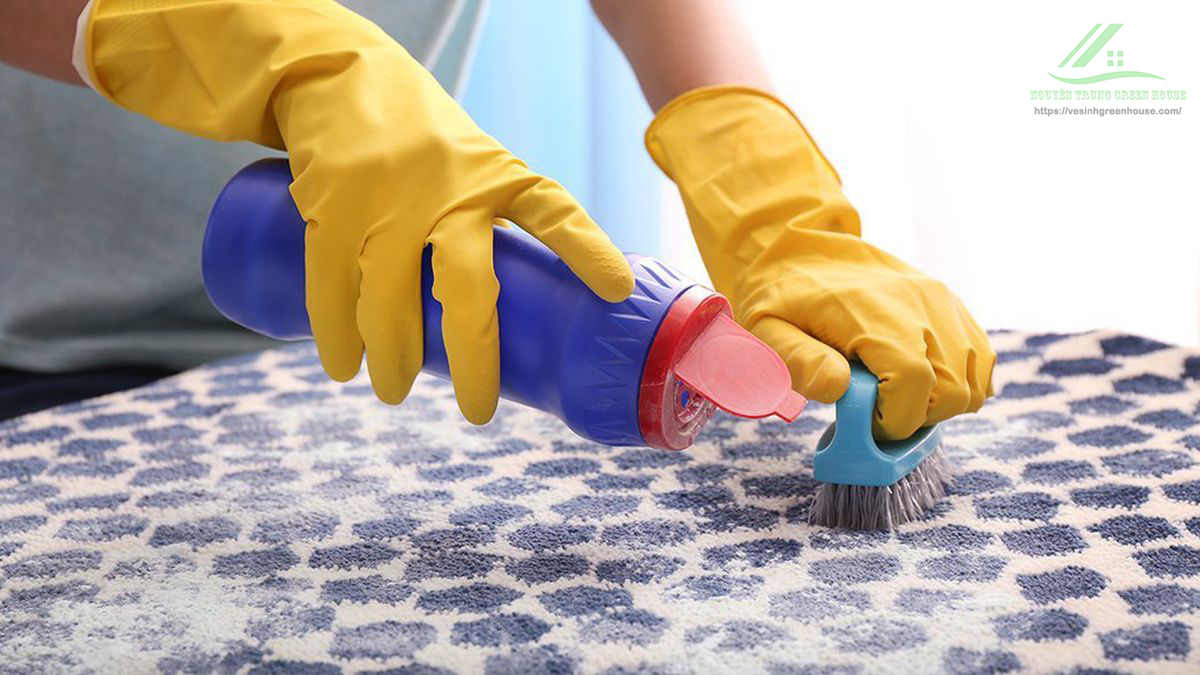 mẹo vệ sinh và khử mùi cho thảm trải sàn