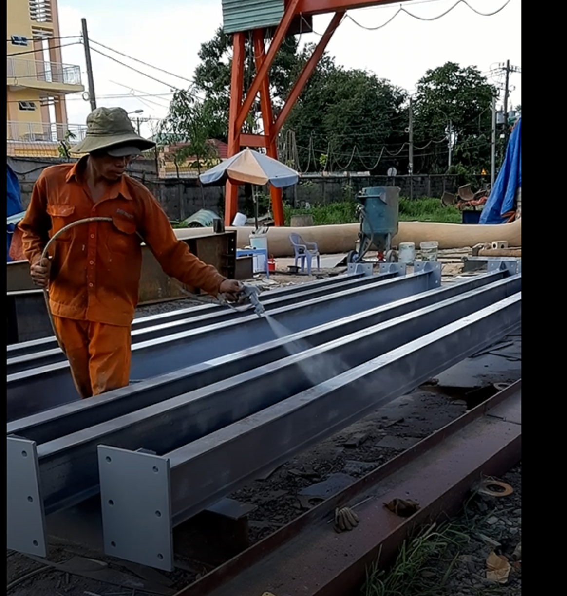 Tìm hiểu quy trình thi công sơn kết cấu thép nhà xưởng