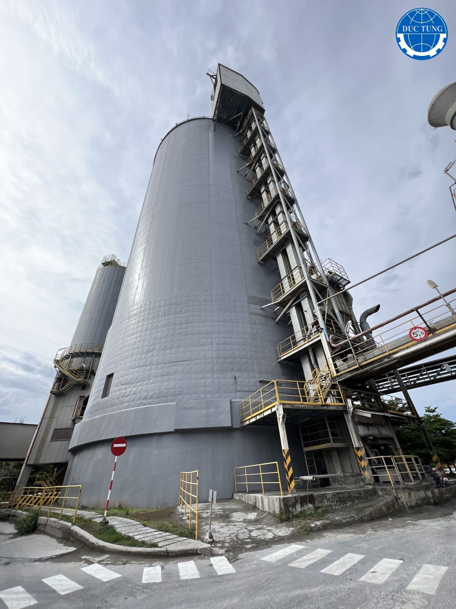 Chọn dịch vụ sơn chống rỉ silo uy tín nhất Chọn dịch vụ sơn chống rỉ silo uy tín nhất