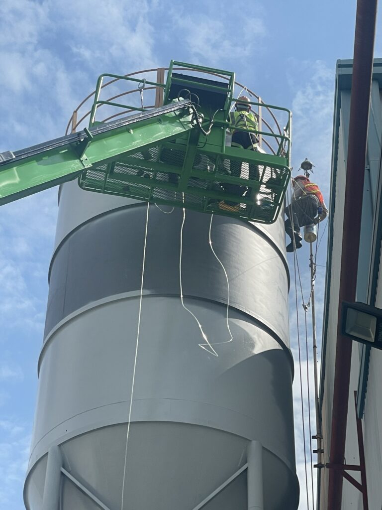 Chọn dịch vụ sơn chống rỉ silo uy tín nhất Chọn dịch vụ sơn chống rỉ silo uy tín nhất